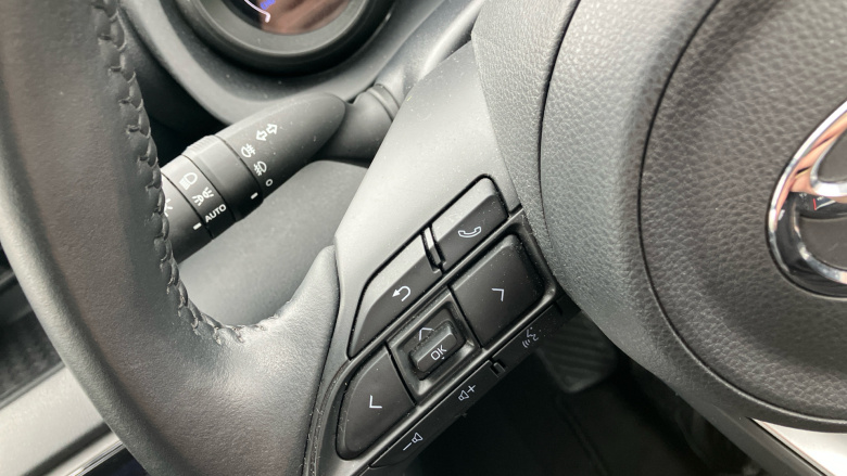 Toyota Yaris 1.5 Hybrid Design 5dr CVT Hybrid Hatchback